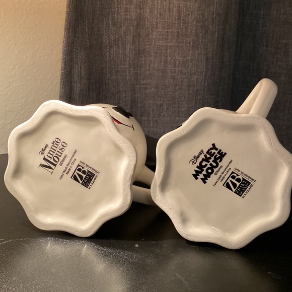 Mickey and Minnie Rare Halloween Ghost Mug Set - Picture 5 of 5